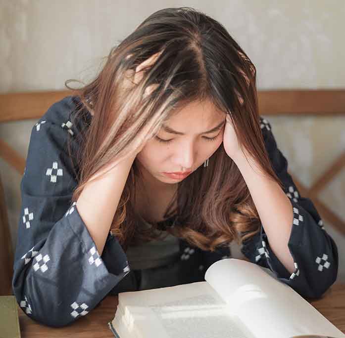 頭痛が1週間以上続く原因